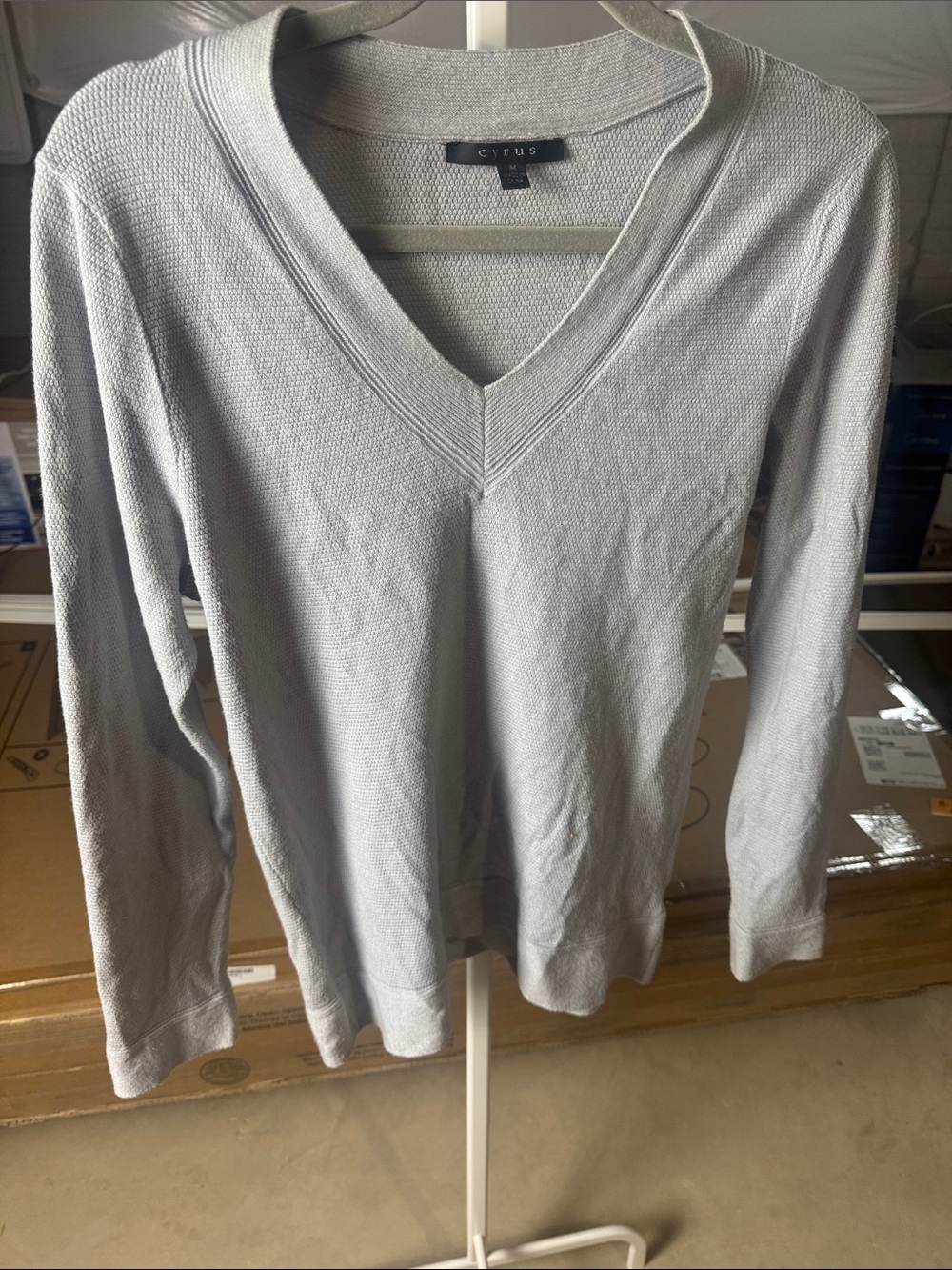Cyrus Light Gray V-Neck Long Sleeve Knit Top